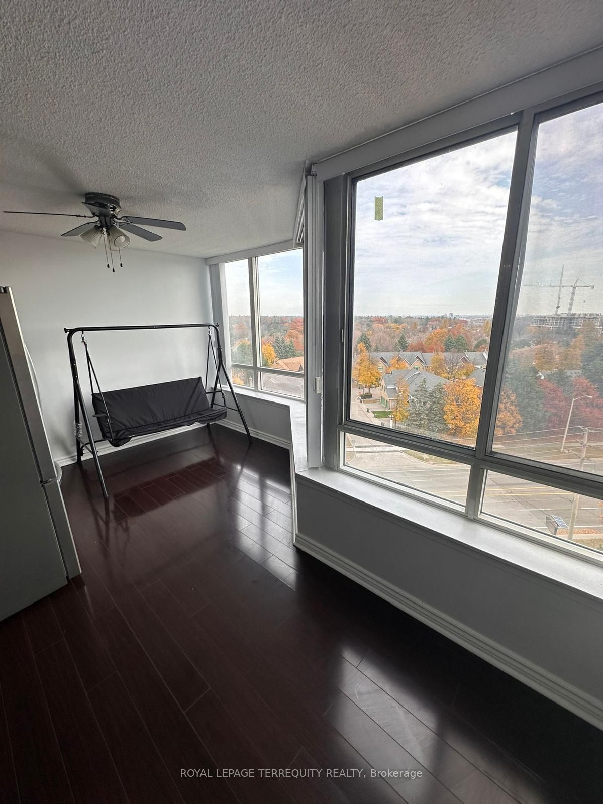 11753 Sheppard Ave, unit 908 for rent