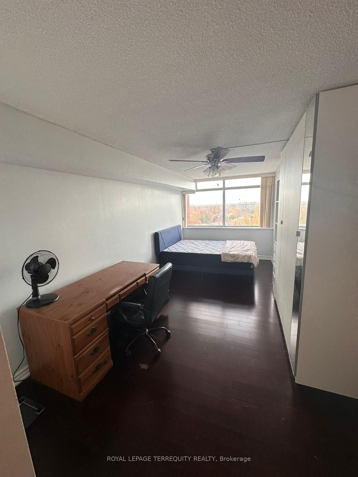 11753 Sheppard Ave, unit 908 for rent