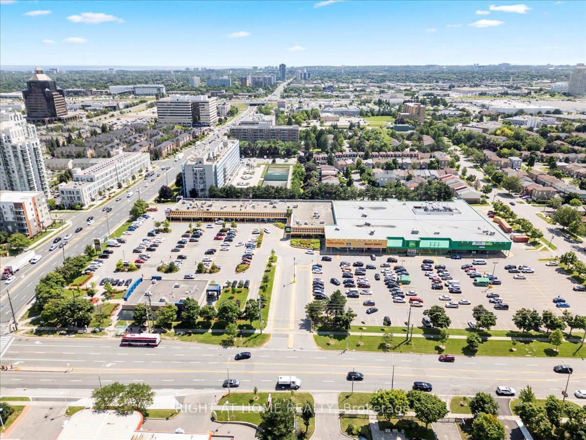 Markham Place Condos, Scarborough, Toronto