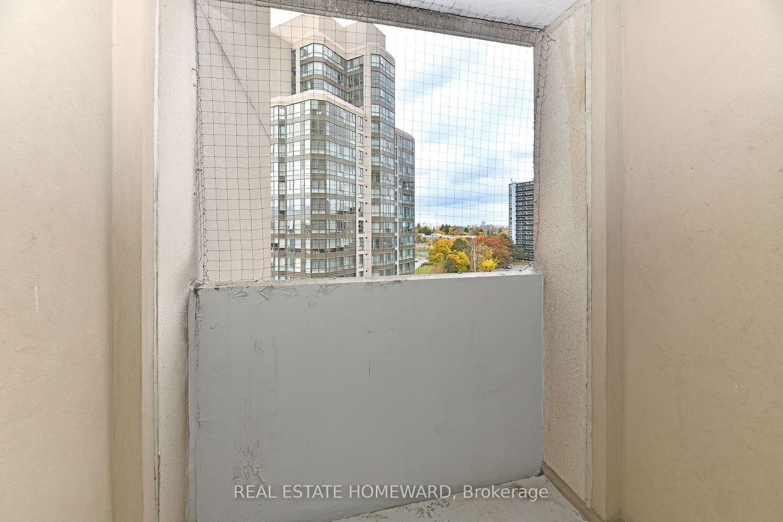 3233 Eglinton Ave E, unit 810 for sale