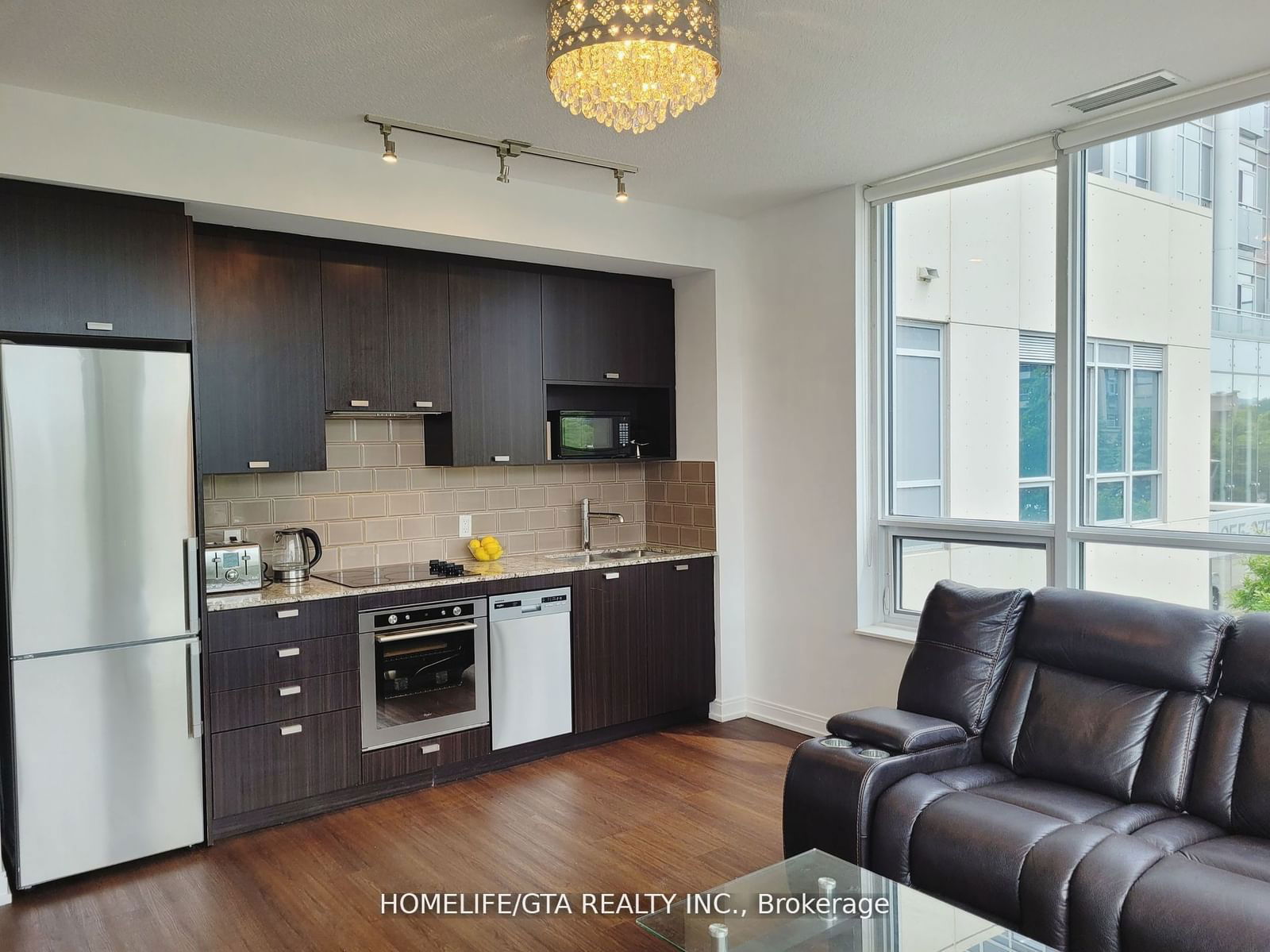 275 Village Green Sq, unit 217 for sale