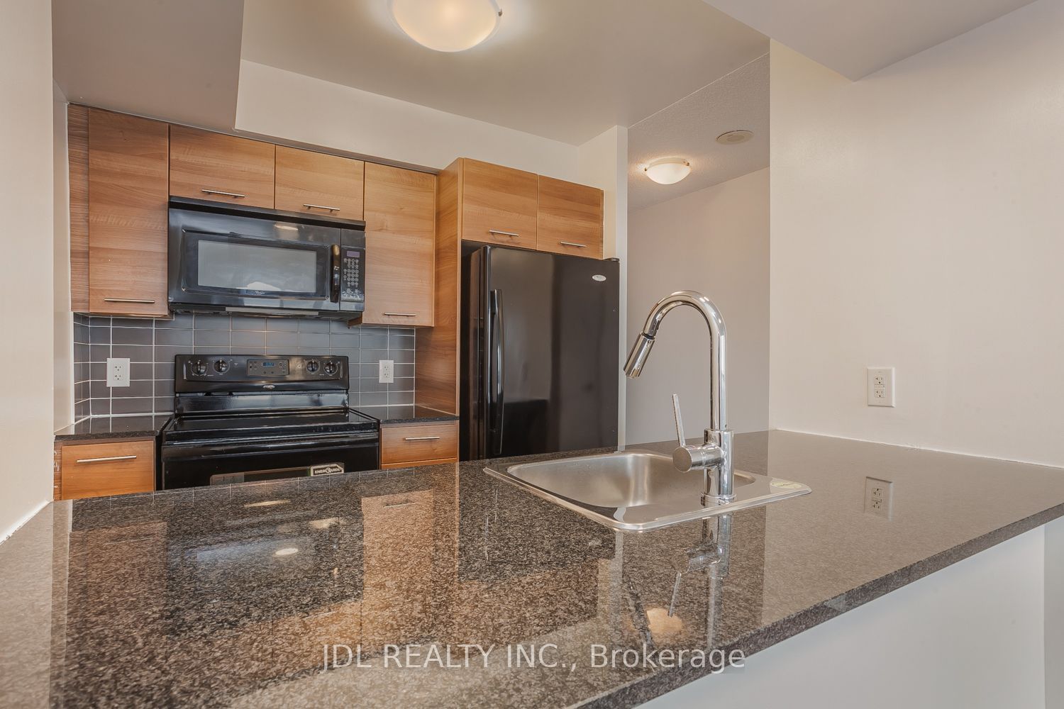 125 Village Green Sq, unit 3211 for sale