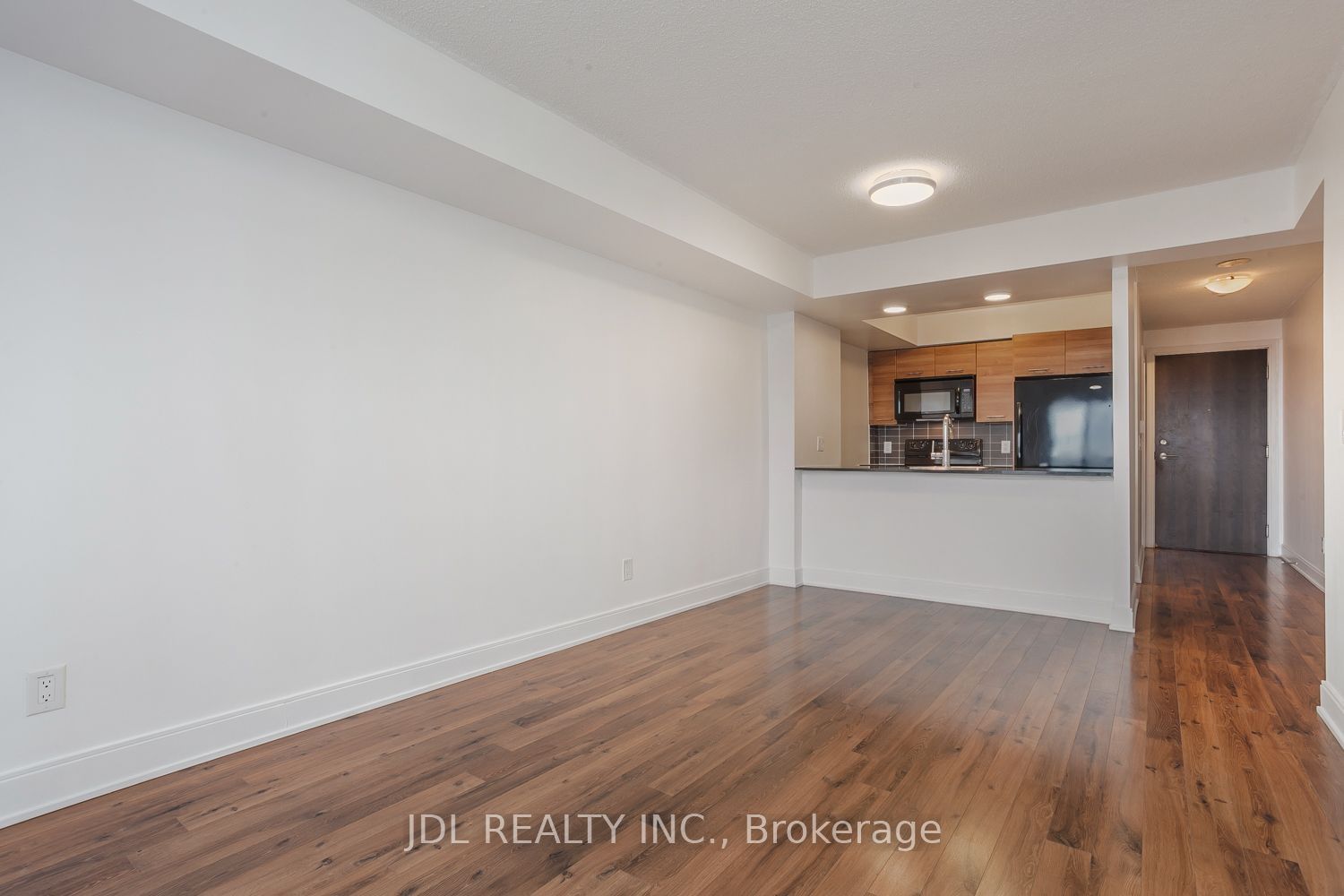 125 Village Green Sq, unit 3211 for sale