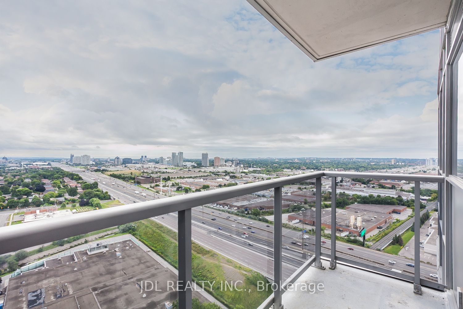 125 Village Green Sq, unit 3211 for sale