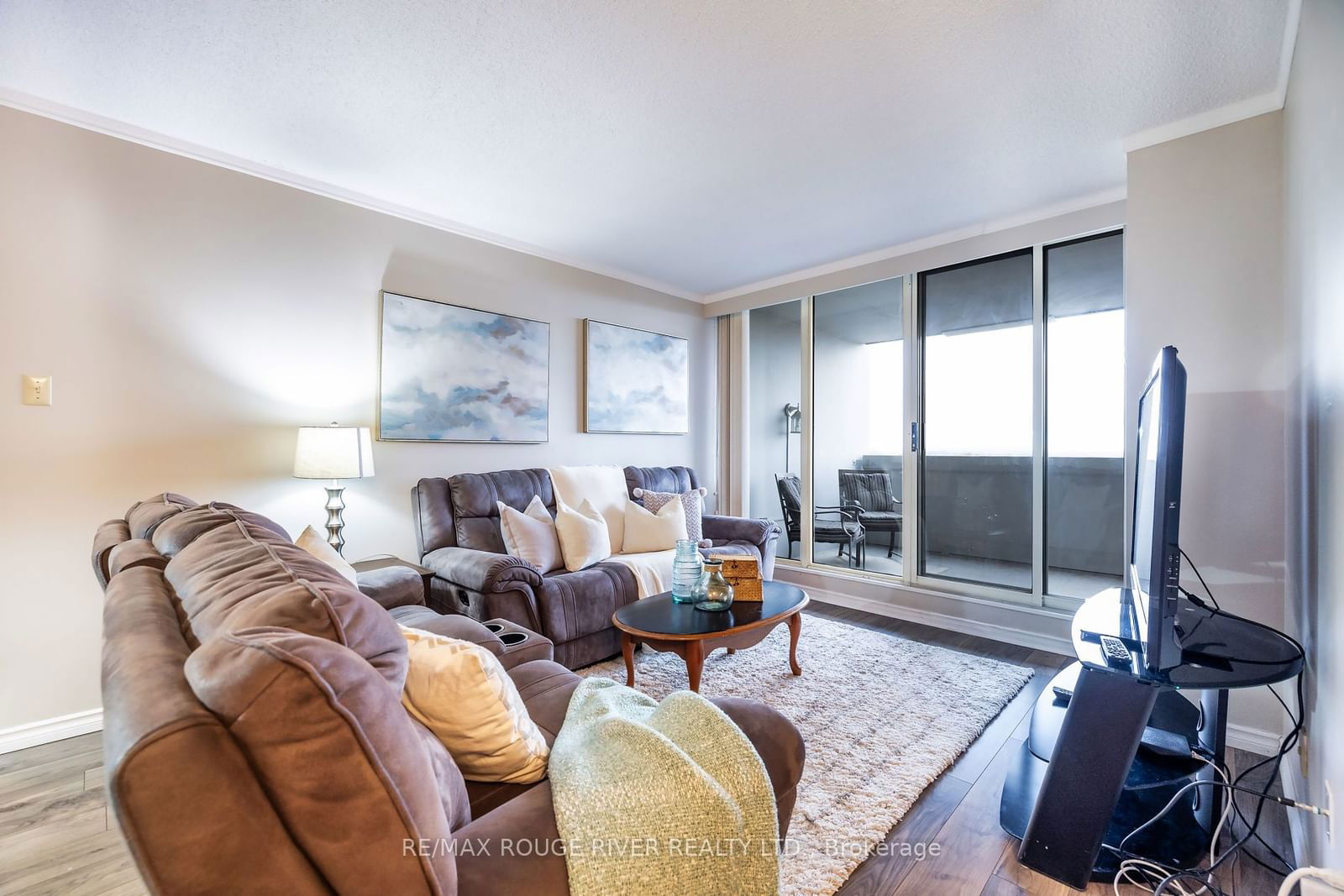 44 Falby Crt, unit 1109 for sale