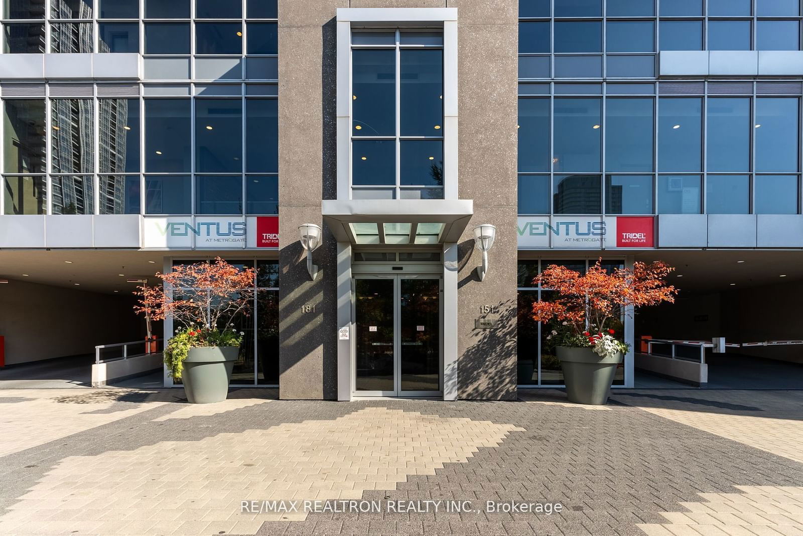 151 Village Green Sq, unit 2102 for sale