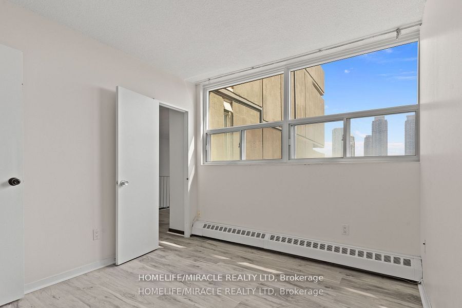 4091 Sheppard Ave, unit 806 for rent