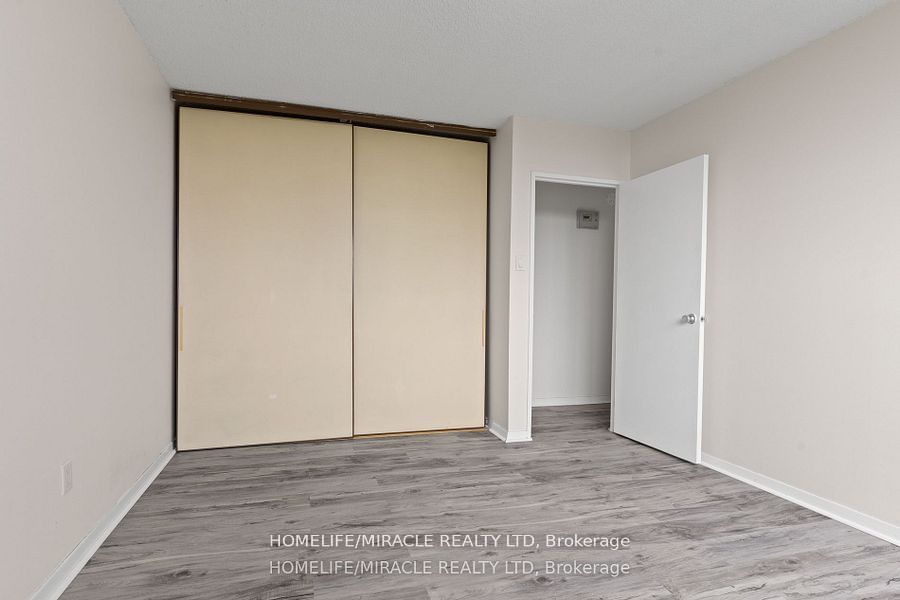 4091 Sheppard Ave, unit 806 for rent