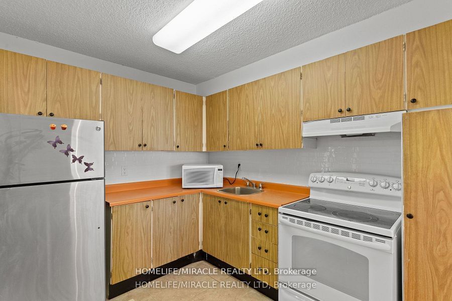 4091 Sheppard Ave, unit 806 for rent