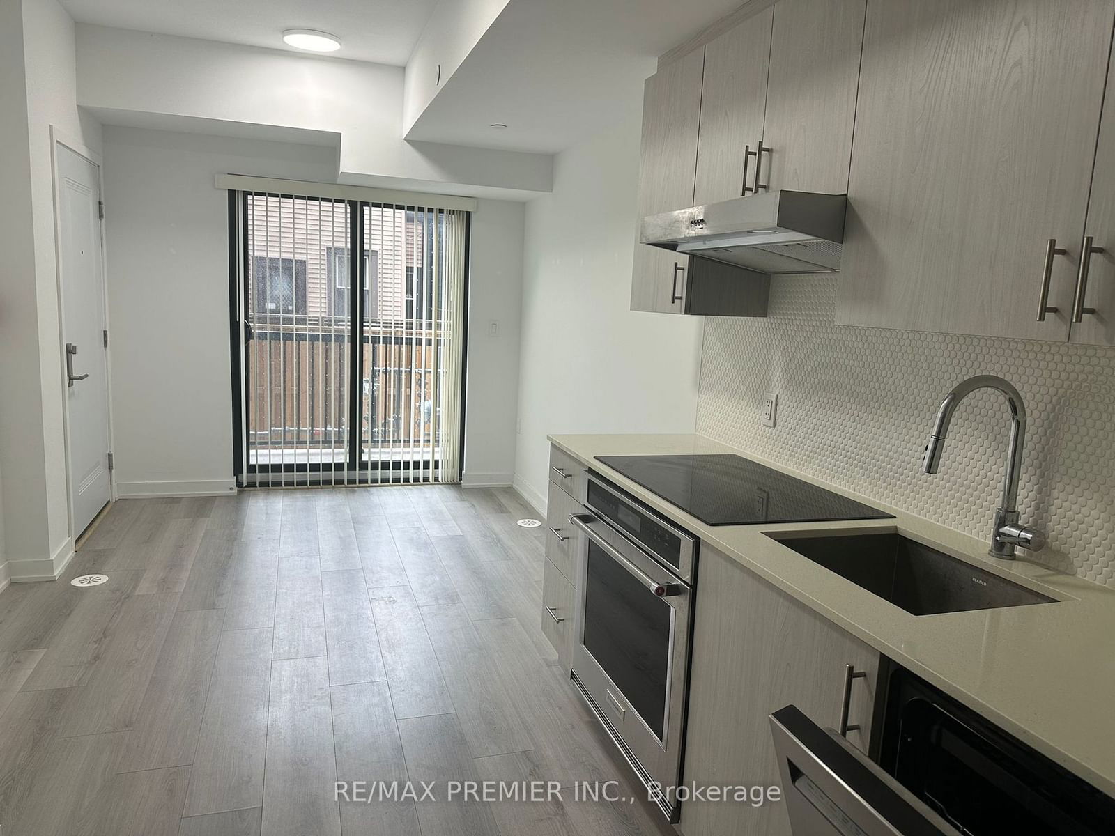 485 Logan Ave, unit 112 for rent