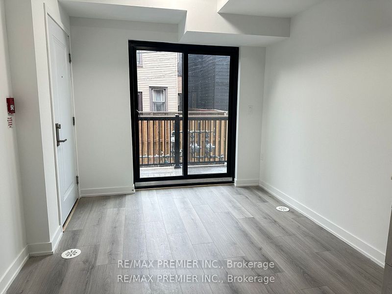 485 Logan Ave, unit 112 for rent