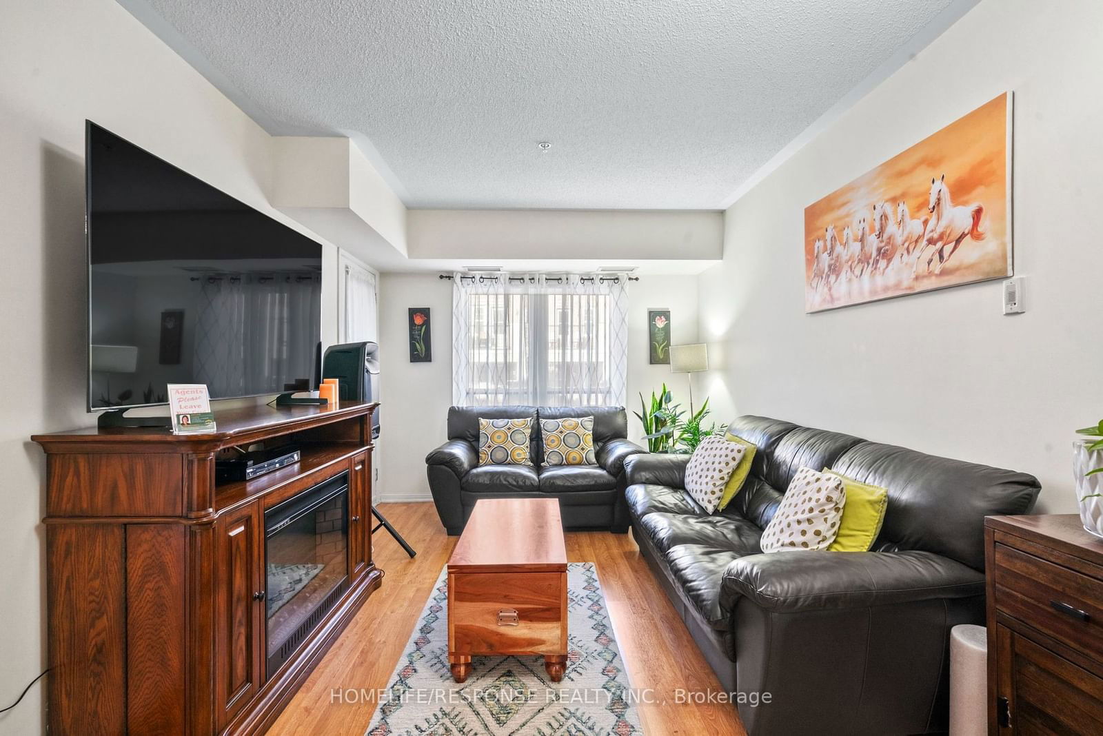 10 MENDELSSOHN St, unit 124 for sale