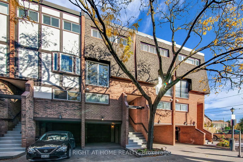 2716 St Clair Ave E, unit 13 for sale