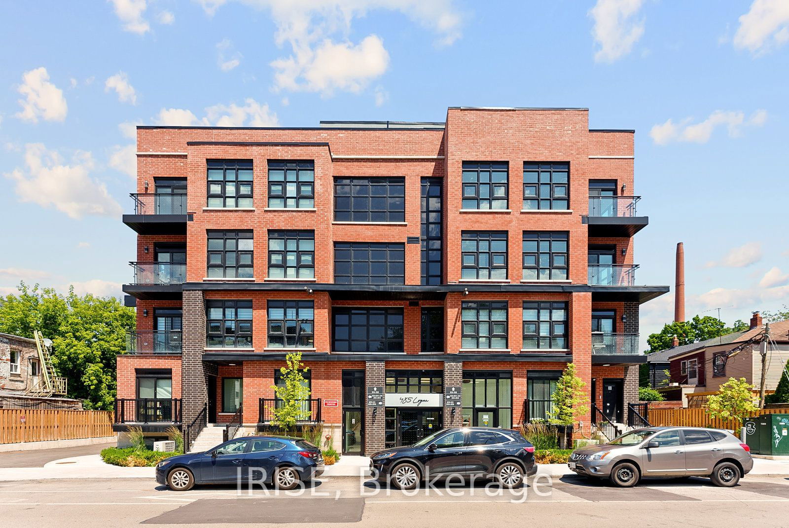 485 logan Ave, unit 202 for sale