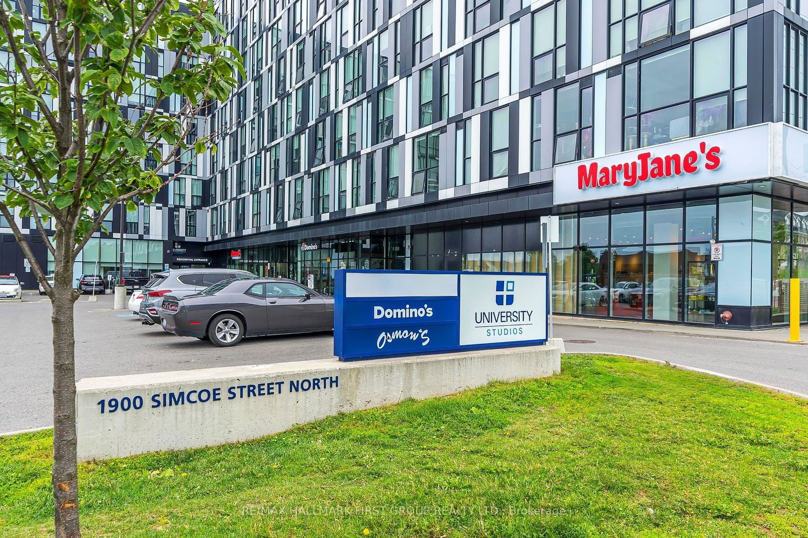 1900 Simcoe St N, unit 305 for sale