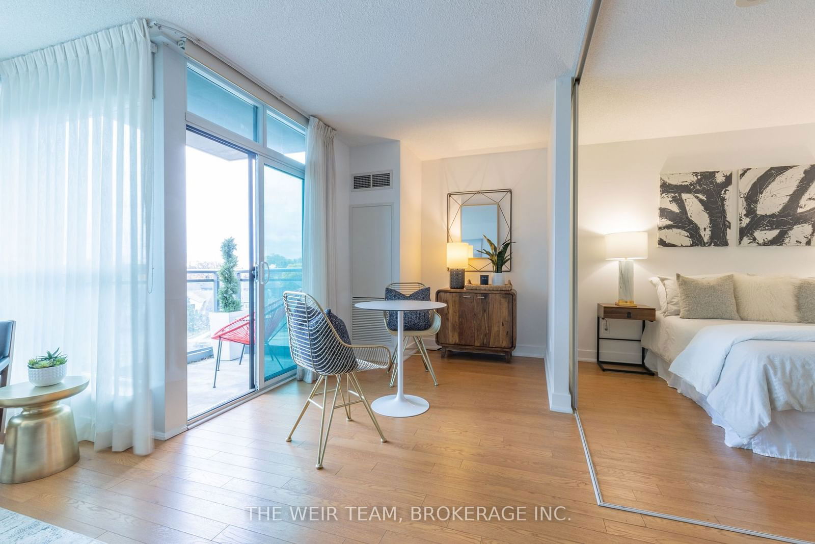 1048 Broadview Ave, unit 505 for sale