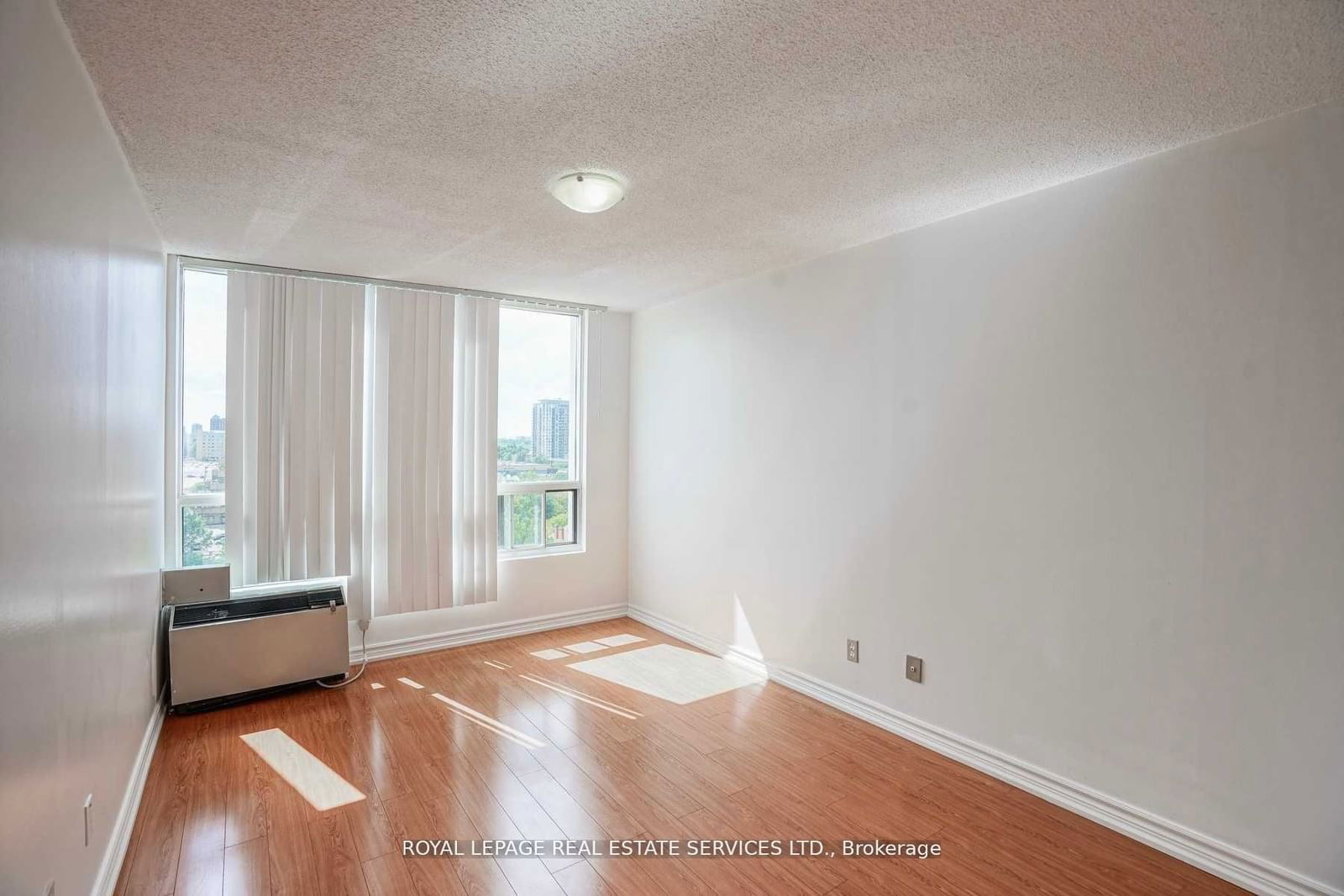 1 Reidmount Ave, unit 1004 for rent