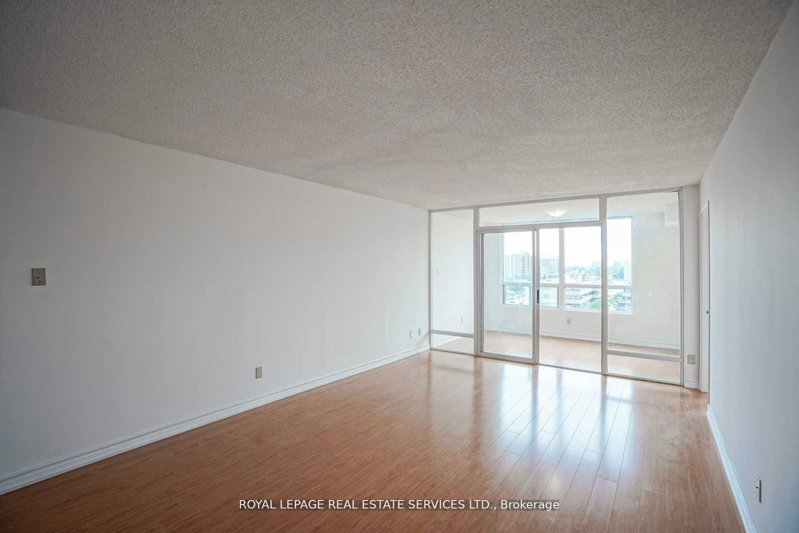 1 Reidmount Ave, unit 1004 for rent