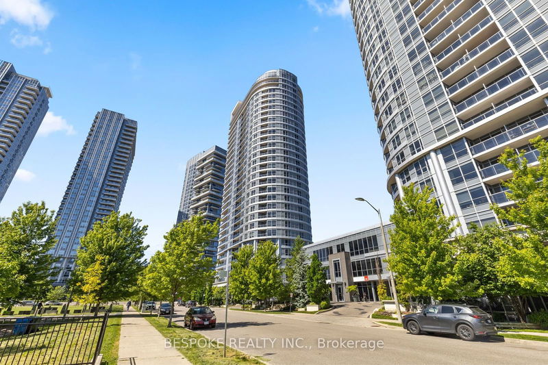 181 Village Green Sq, unit 820 for sale