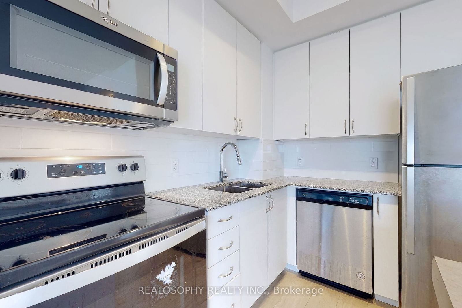 3220 Sheppard Ave E, unit 909 for rent