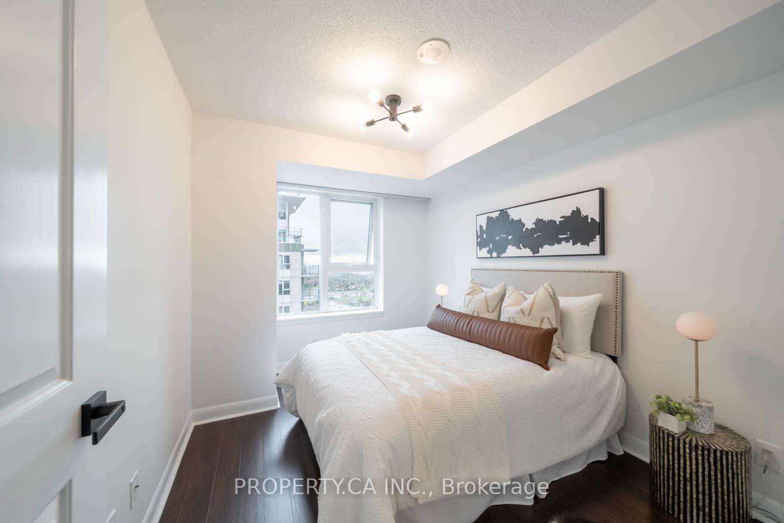 25 Town Centre Crt, unit 3305 for sale