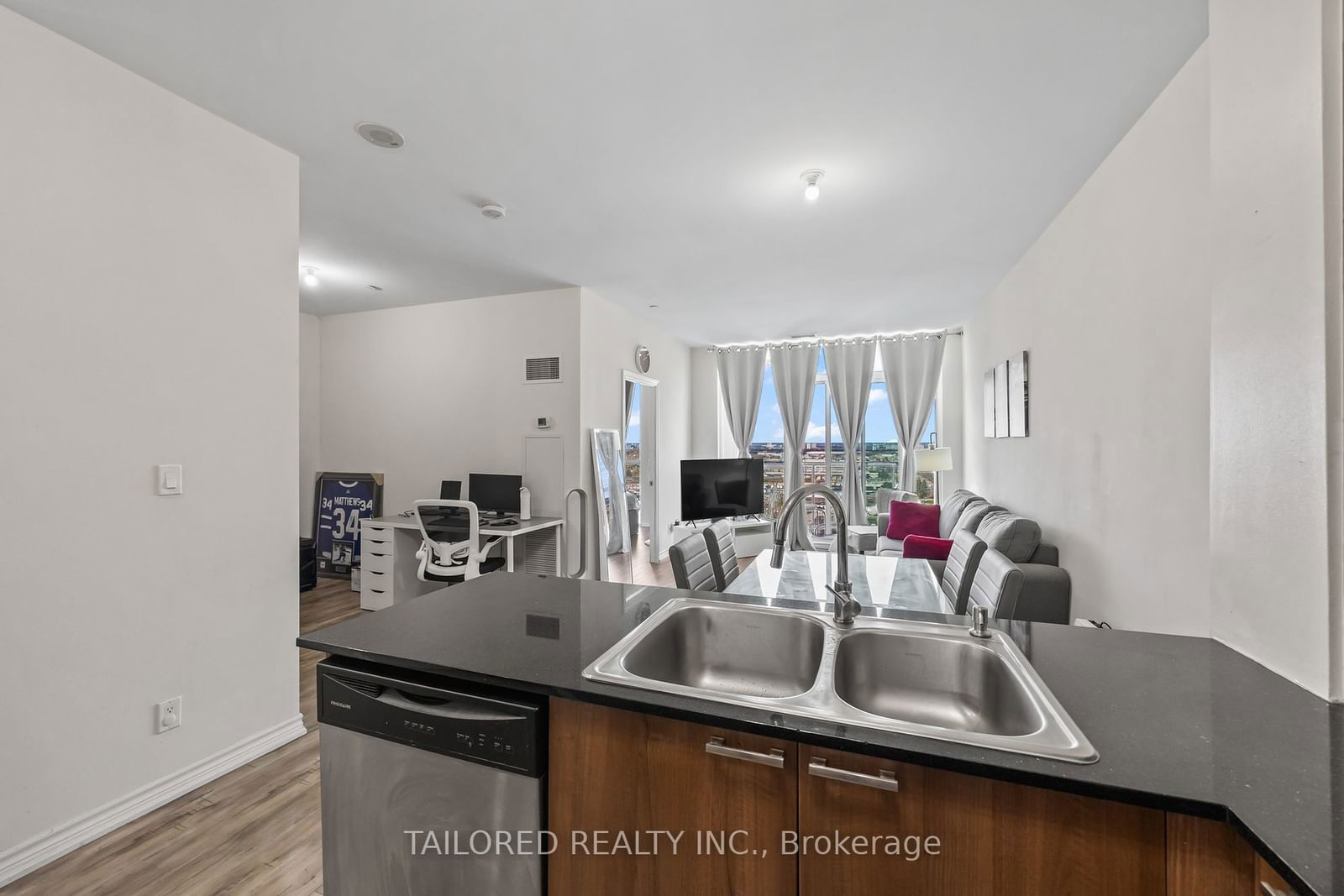 1328 Birchmount Rd, unit PH4 for sale