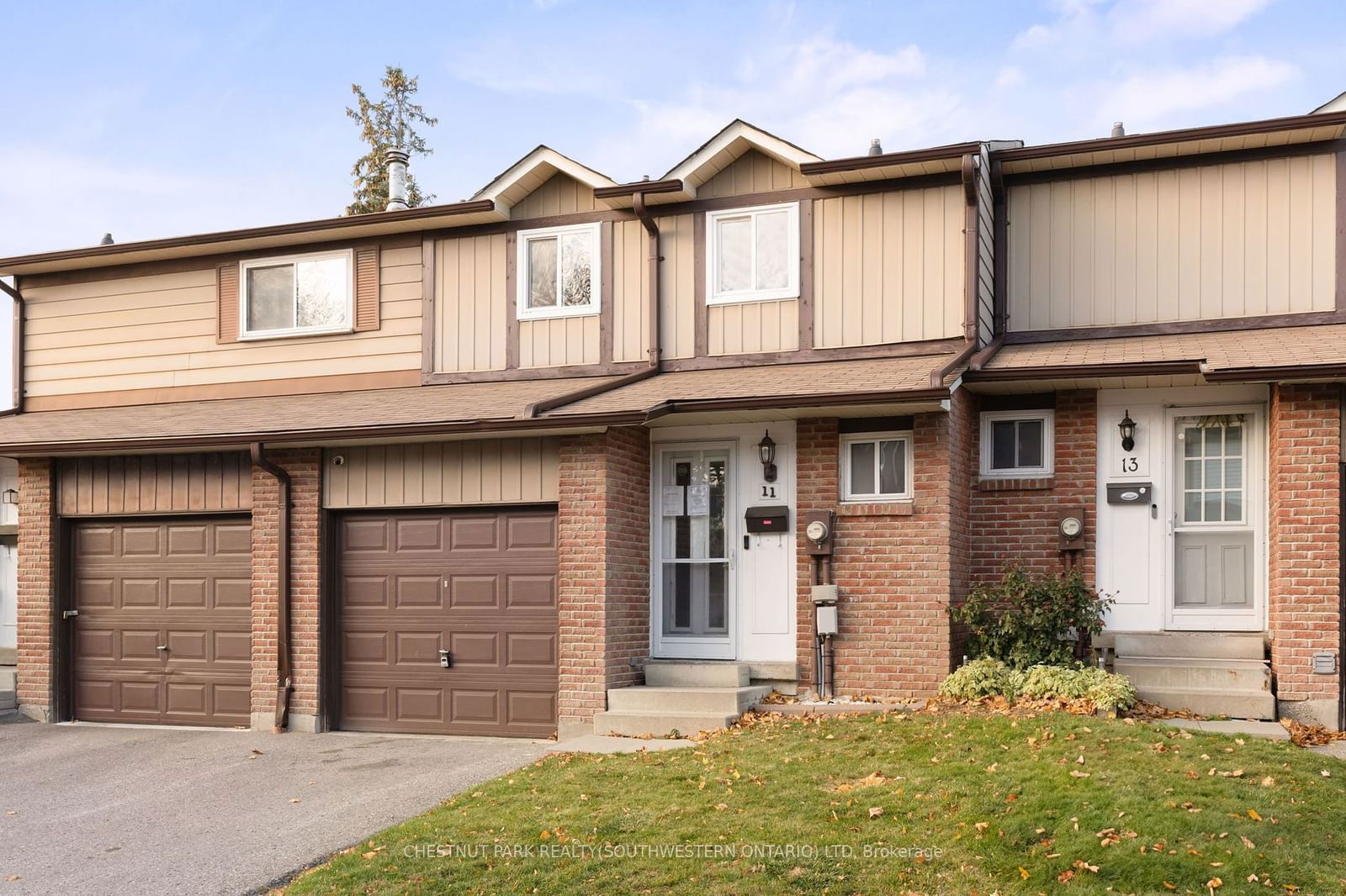 11 Parker Cres for sale 