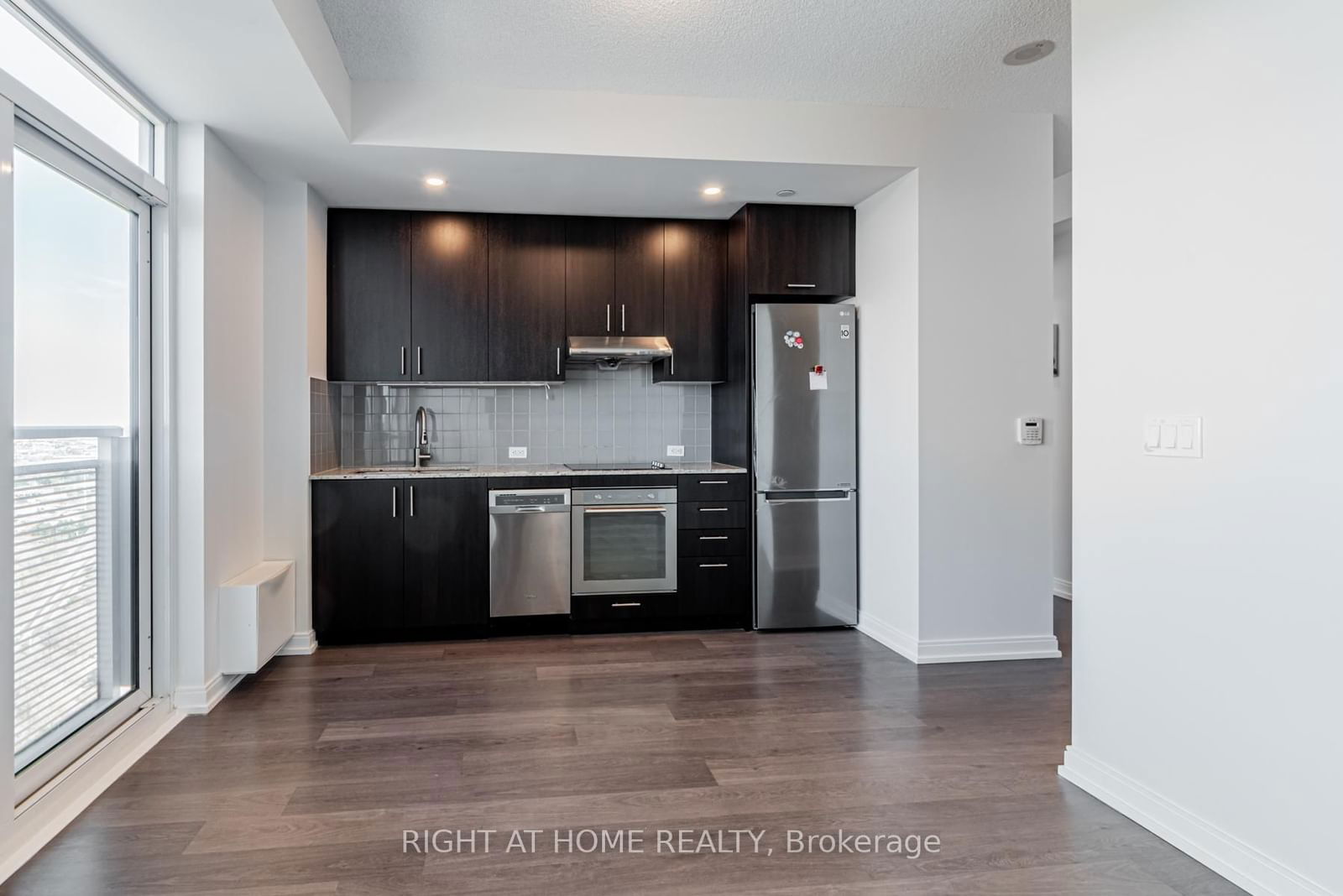 255 Village Green Sq, unit 3108 for sale