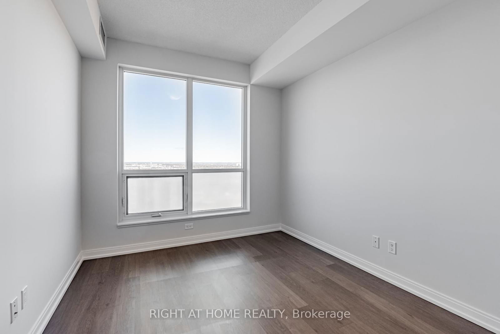 255 Village Green Sq, unit 3108 for sale