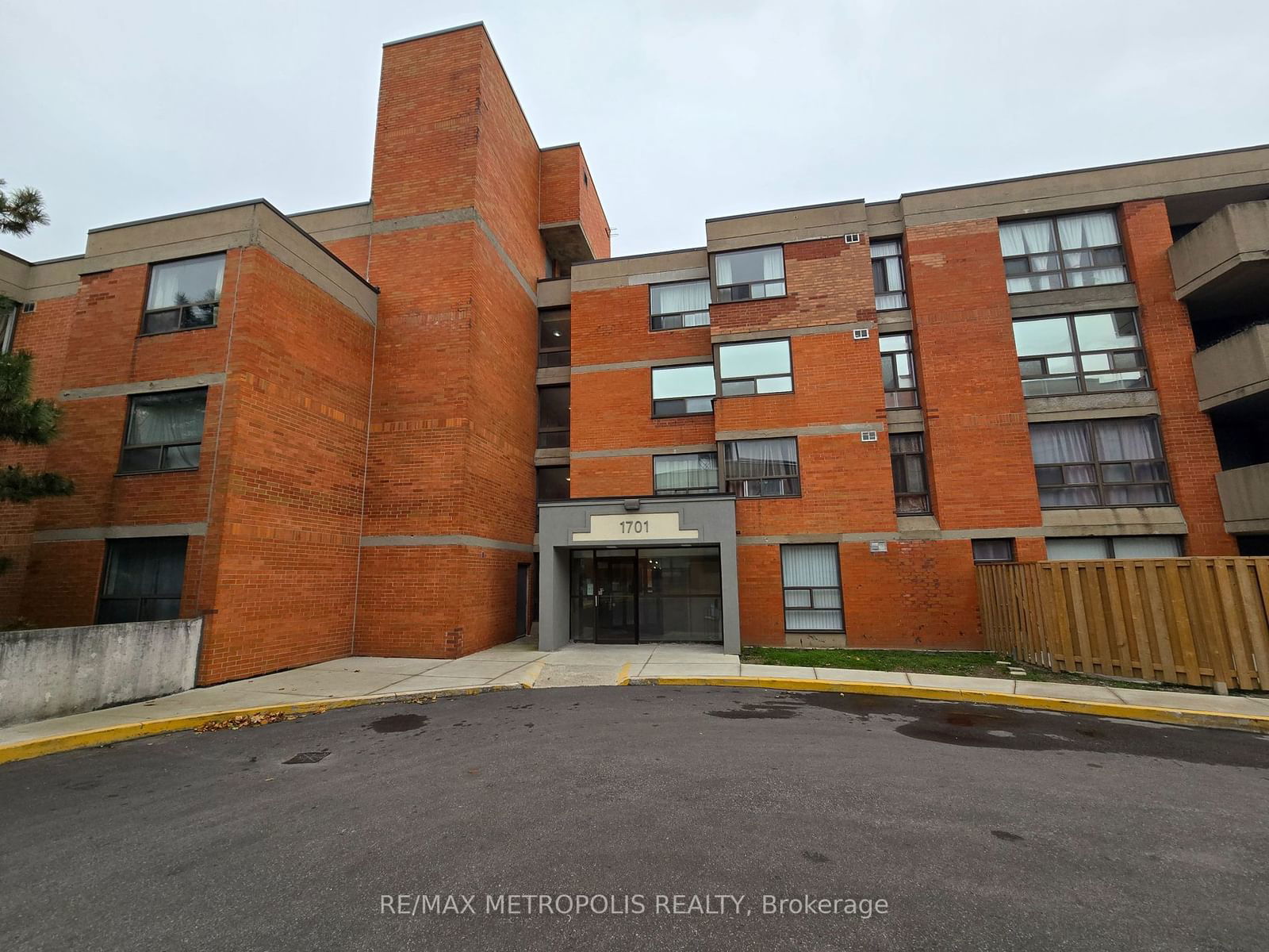 1701, 1703, 1705 Mccowan Condos, Scarborough, Toronto