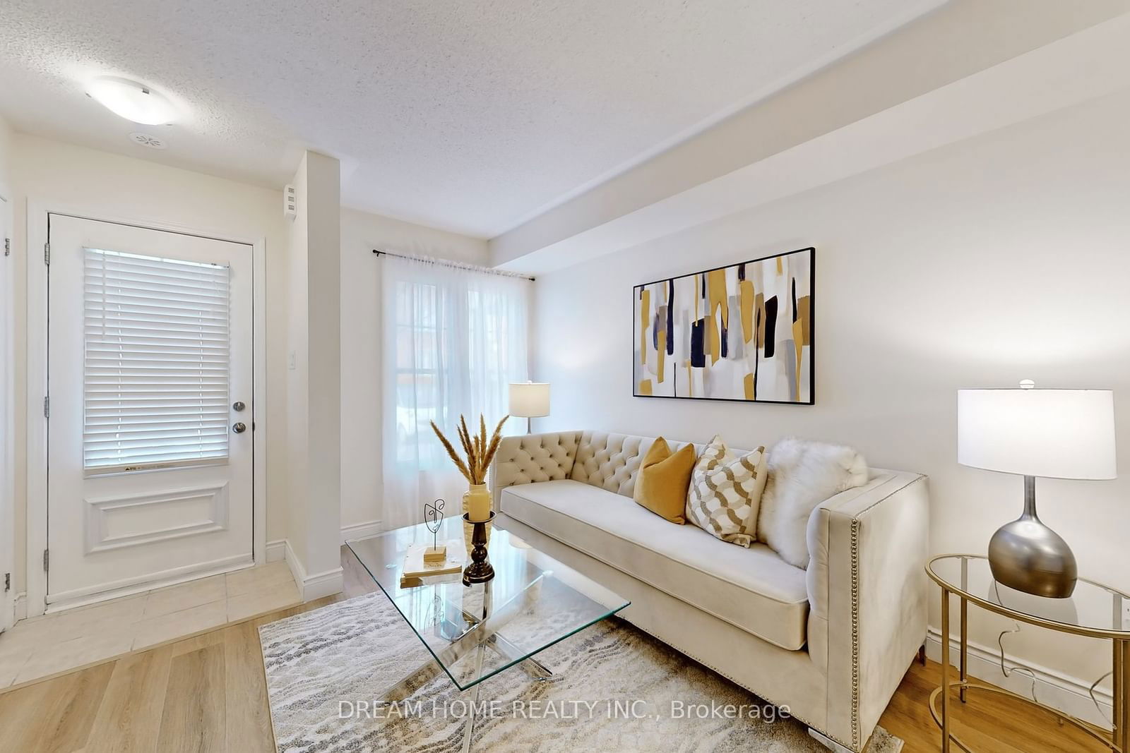 40 Mendelssohn St W, unit 13 for sale