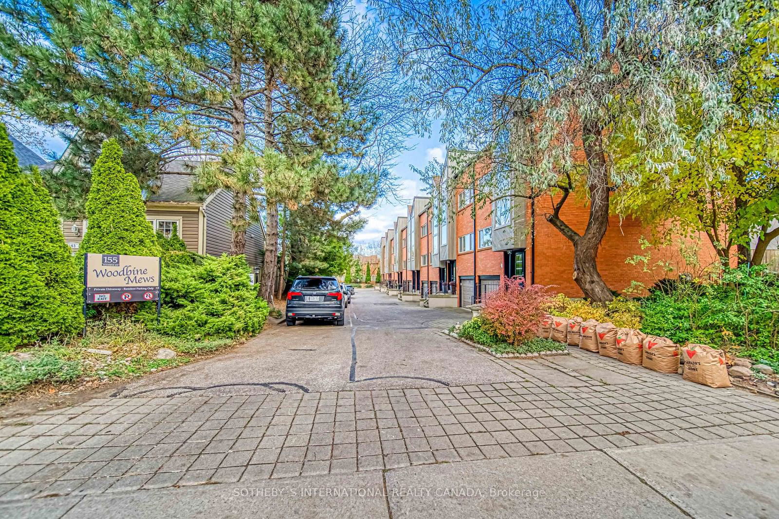 Woodbine Mews Townhomes, East End, Toronto