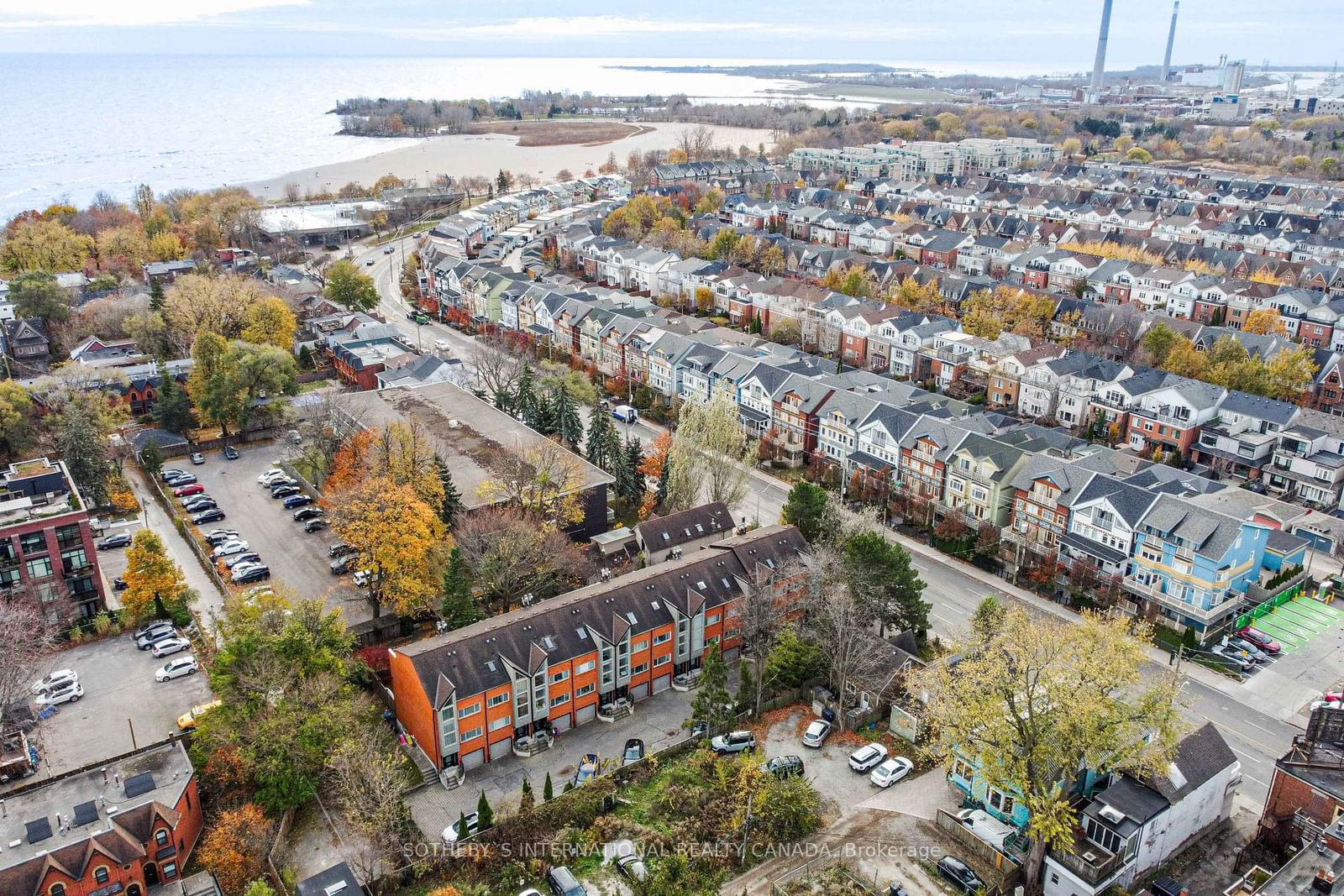 Woodbine Mews Townhomes, East End, Toronto