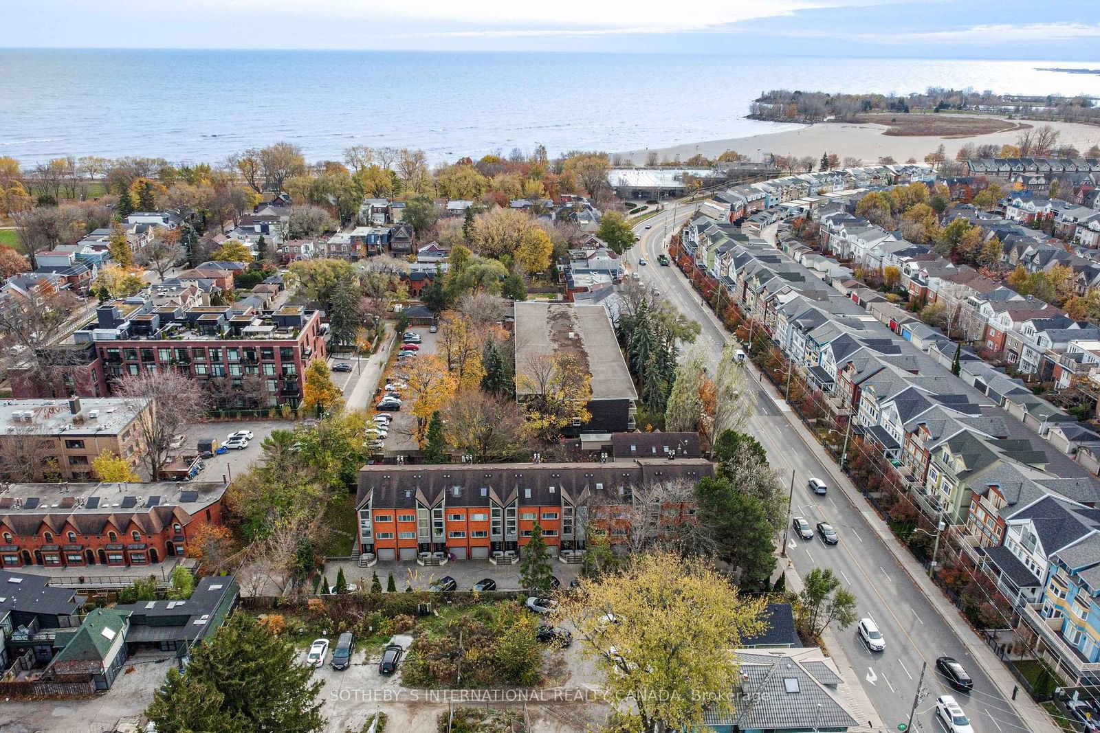 Woodbine Mews Townhomes, East End, Toronto