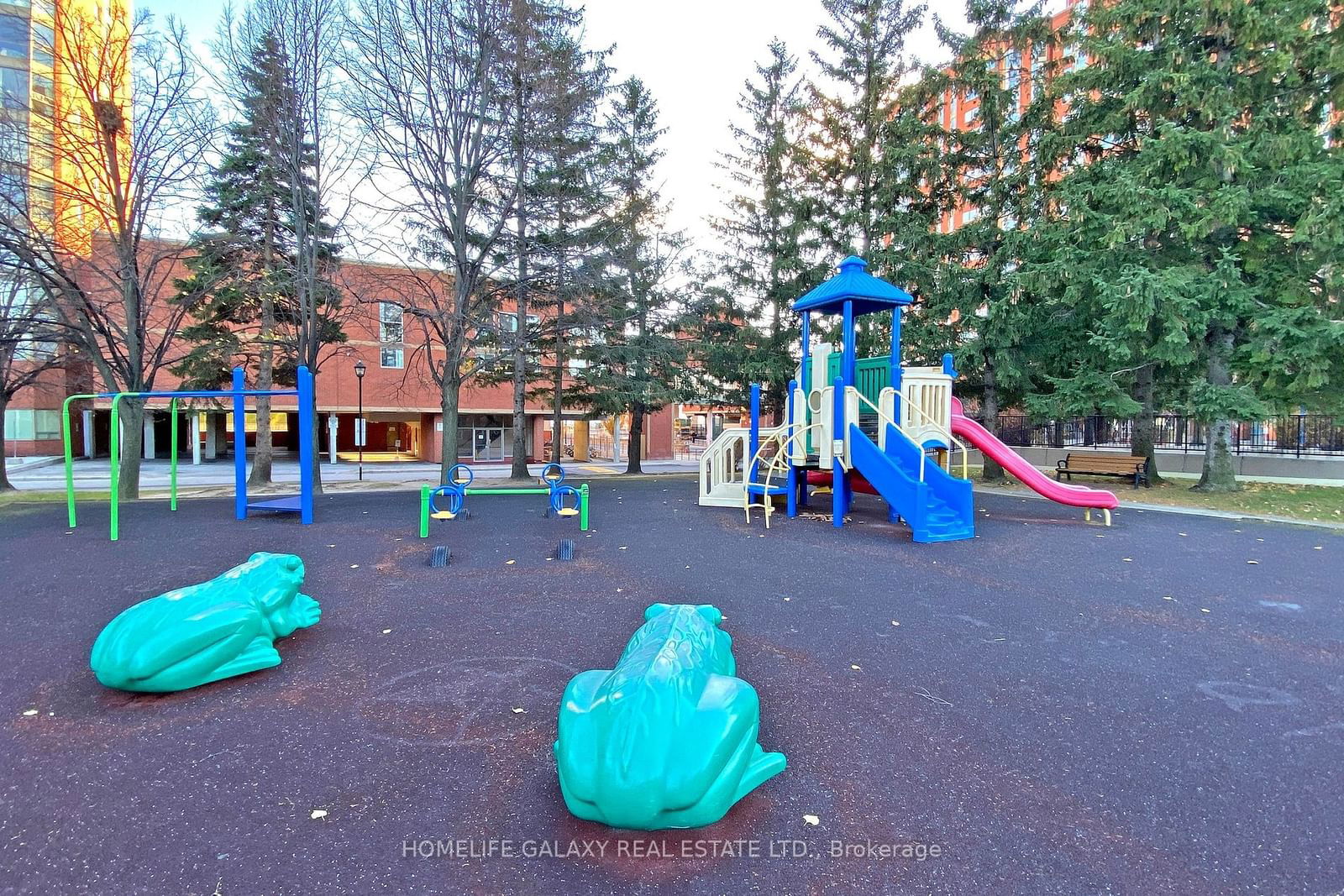 Rainbow Village I Condos, Scarborough, Toronto