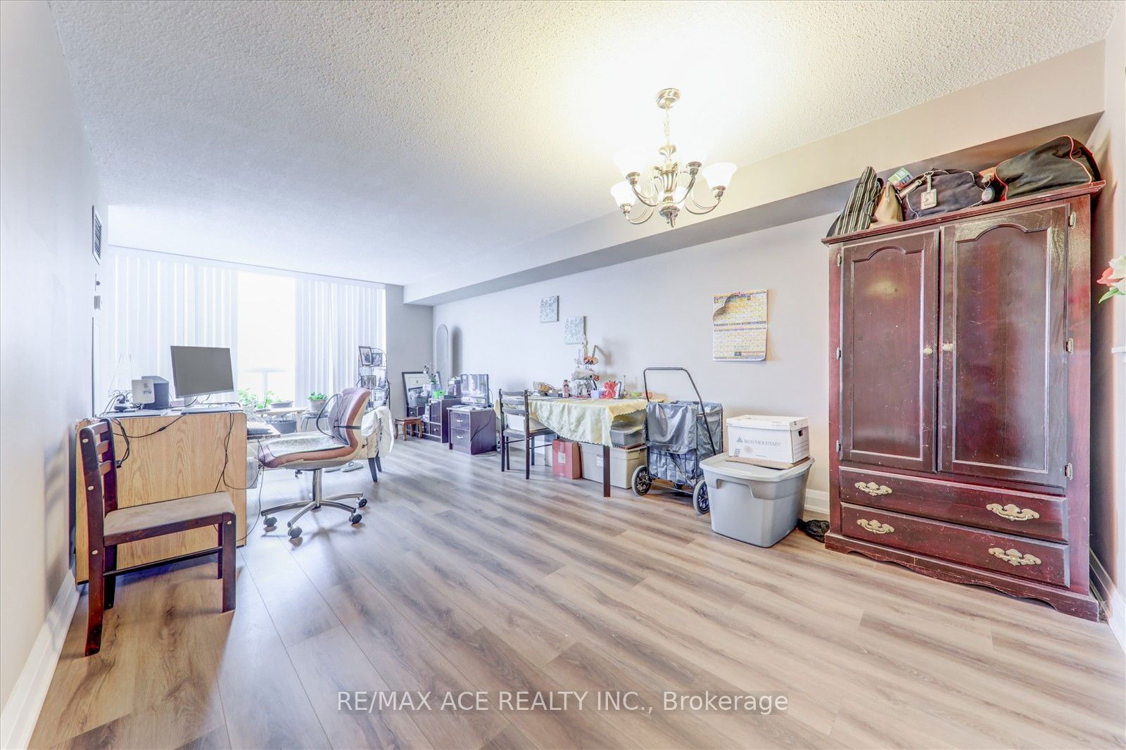 430 Mclevin Ave, unit 1705 for rent