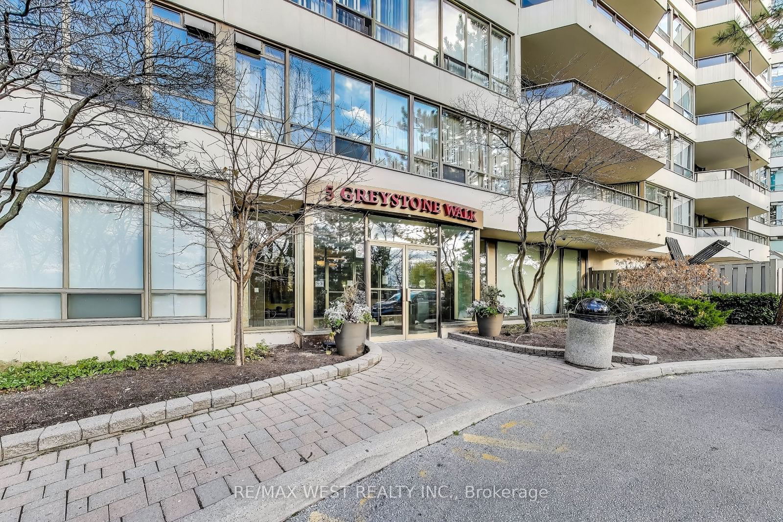 5 Greystone Walk Dr, unit 1917 for sale