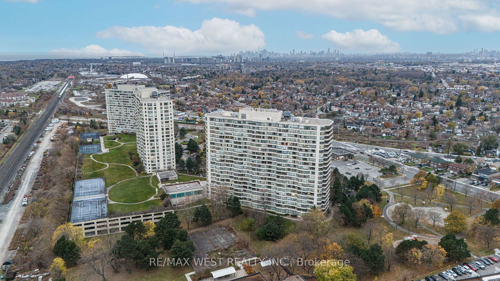 5 Greystone Walk Dr, unit 1917 for sale