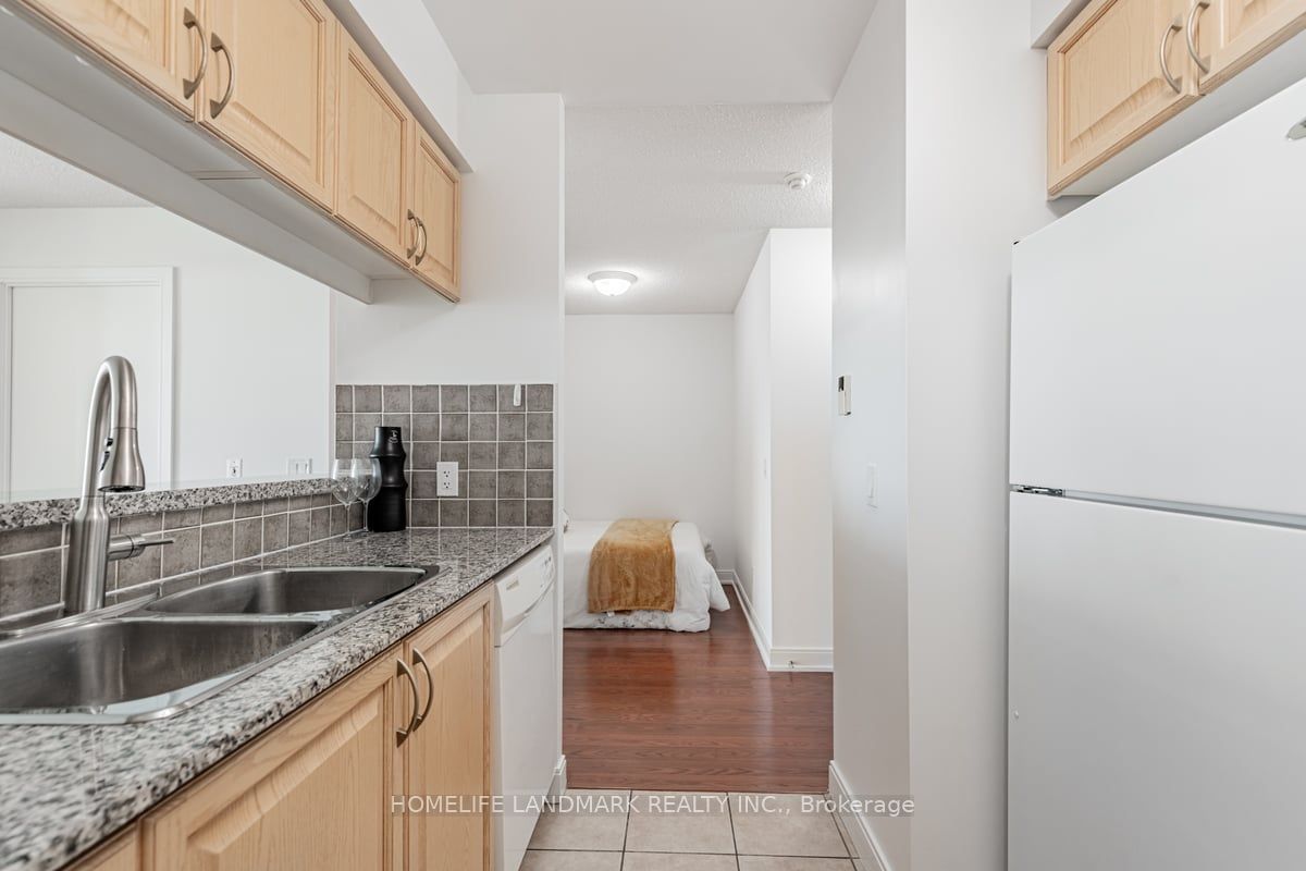 238 Bonis Ave, unit 2121 for sale