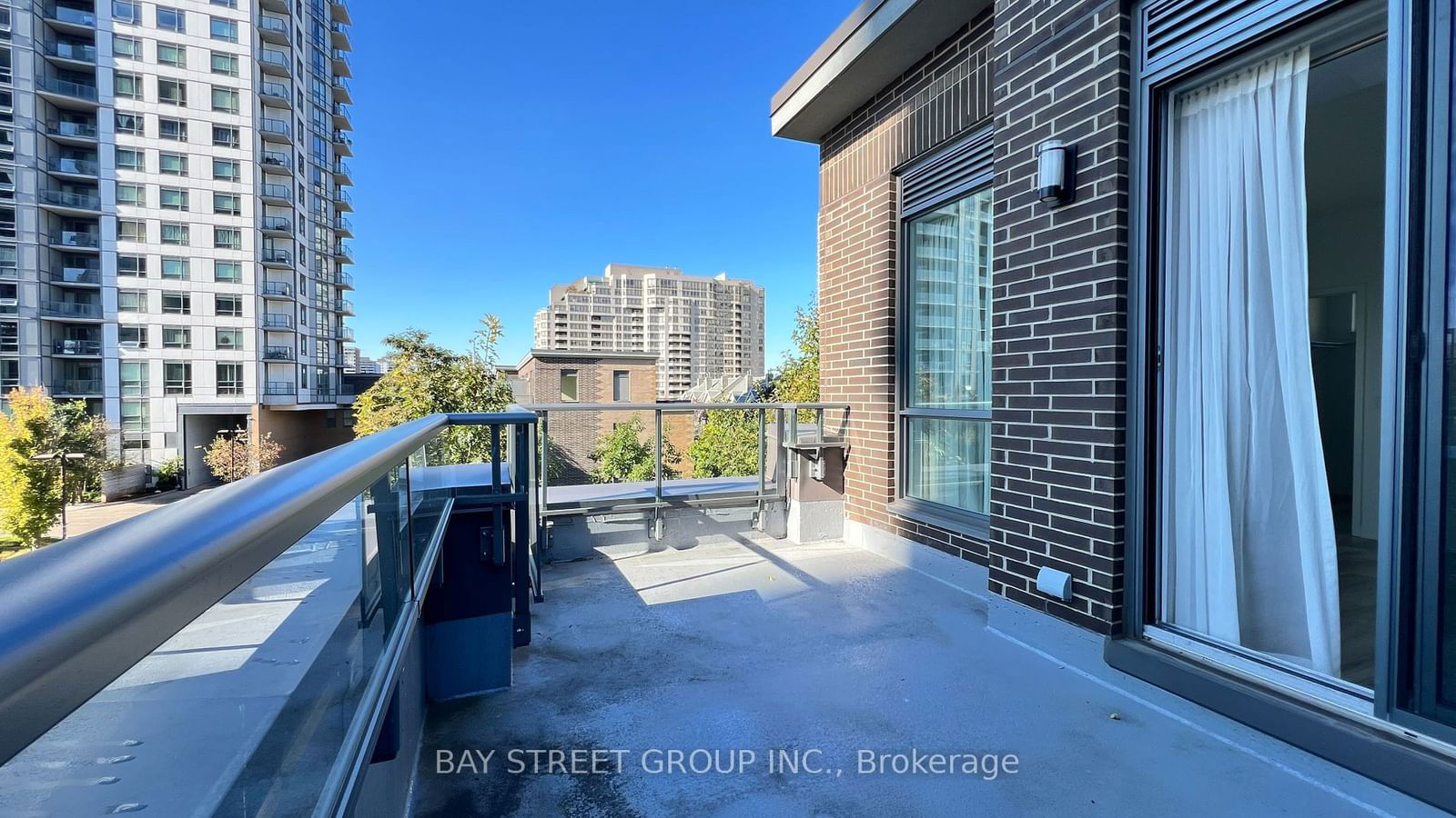 205 Bonis Ave, unit Th1 for sale