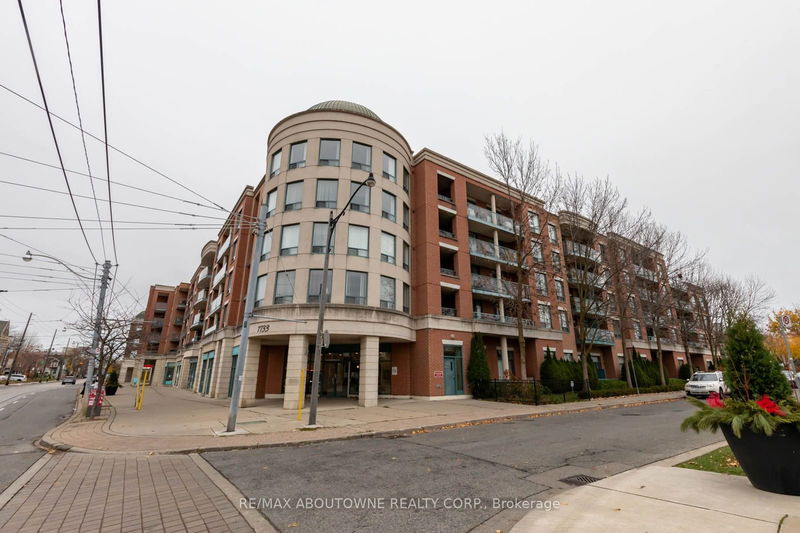 1733 Queen St E, unit 404 for sale