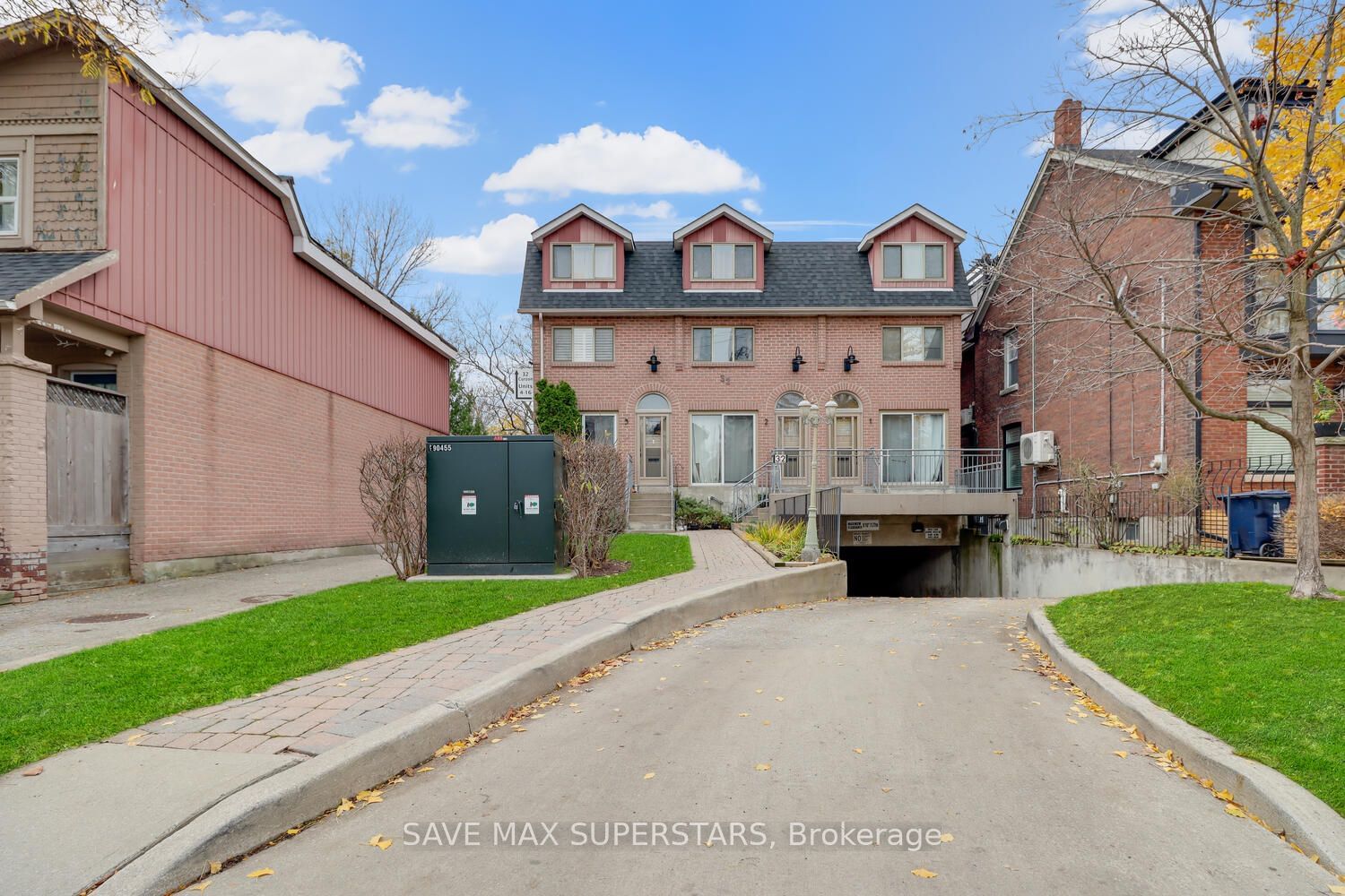 32 Curzon Street Townhomes, East End, Toronto