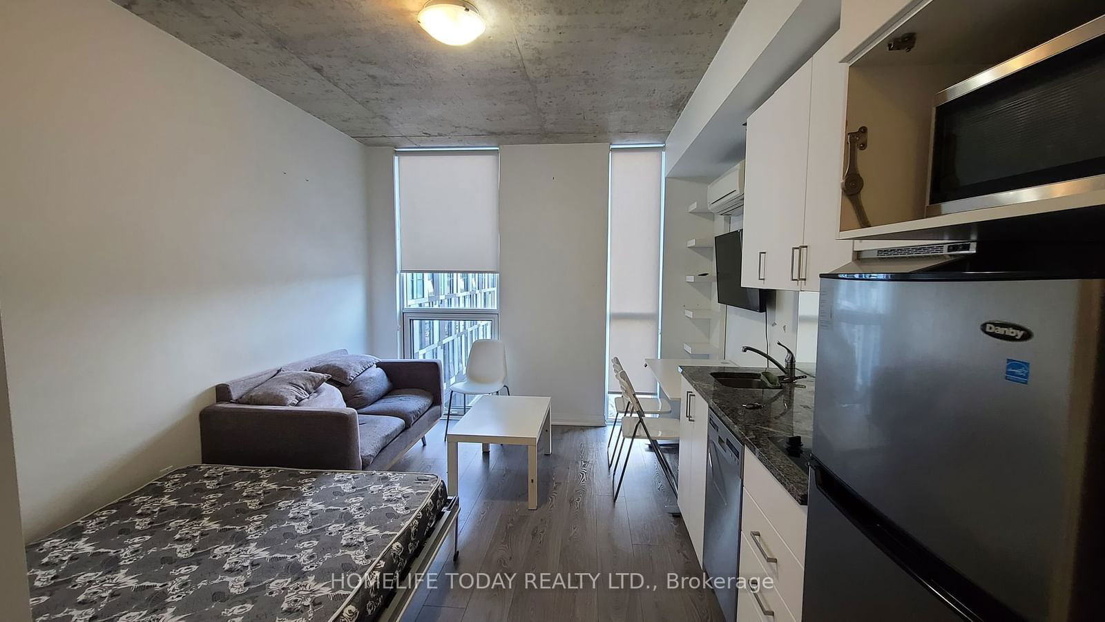 1900 Simcoe St N, unit 403 for sale