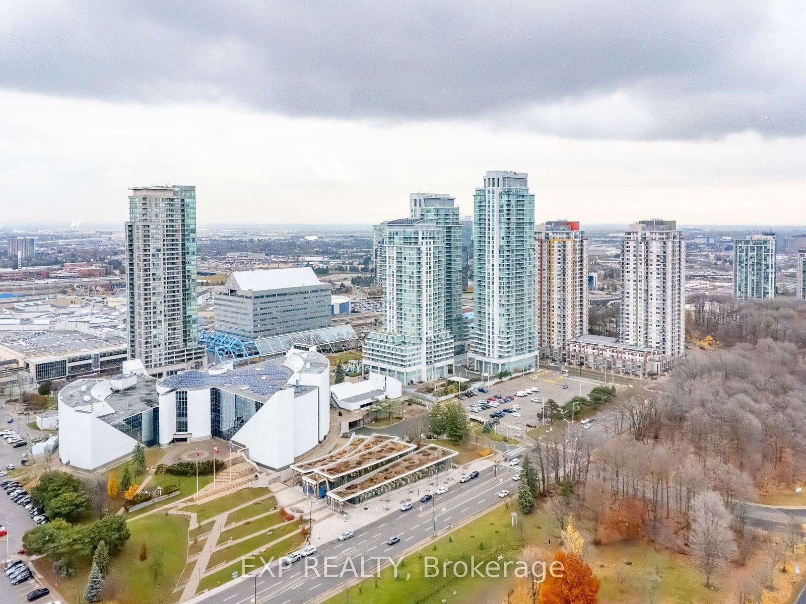 60 Town Centre Crt, unit 708 for sale