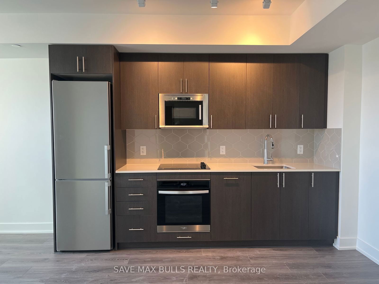 2550 Simcoe St N, unit 1616 for rent