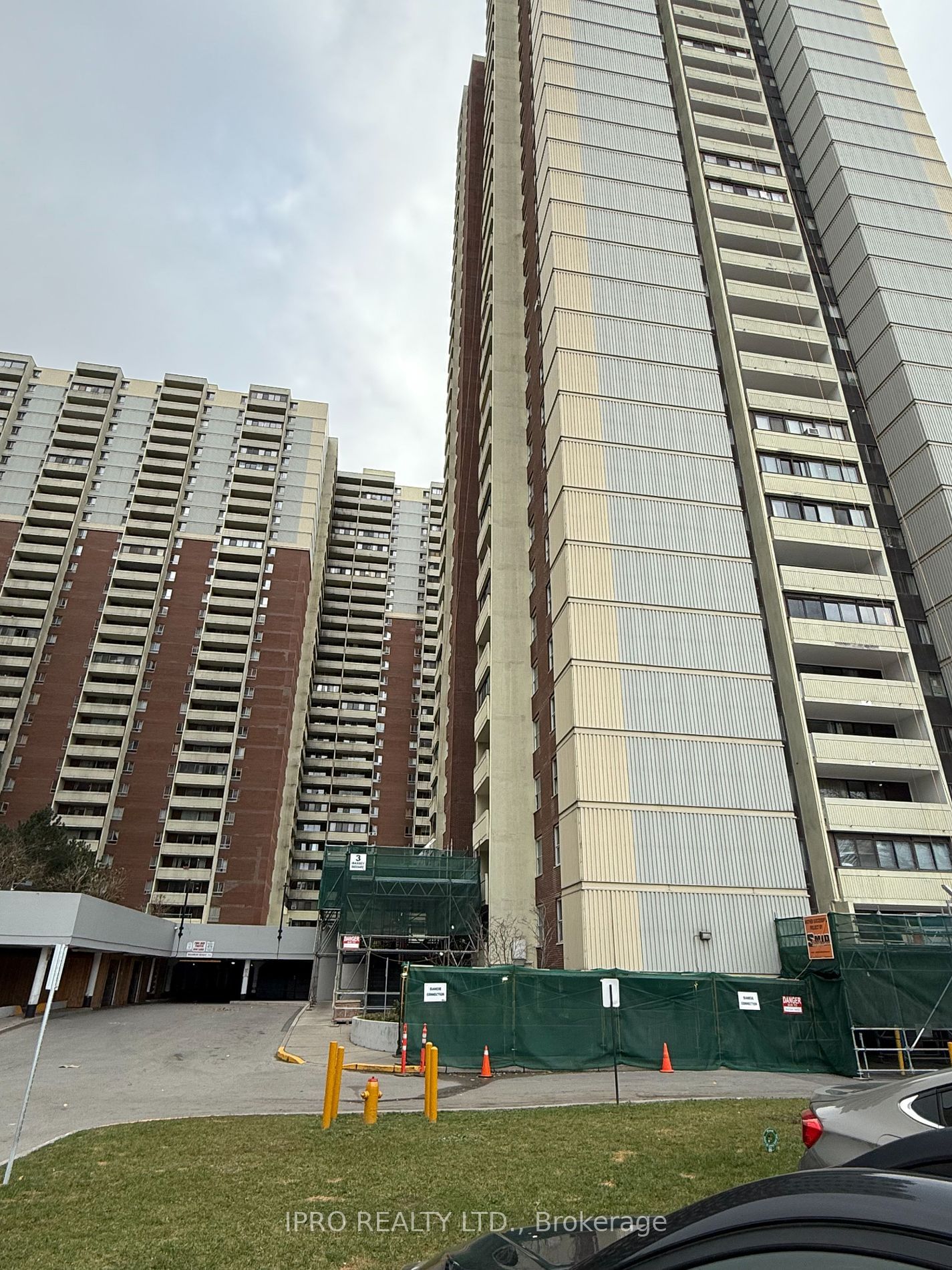 Crescent Town Condos, East York, Toronto