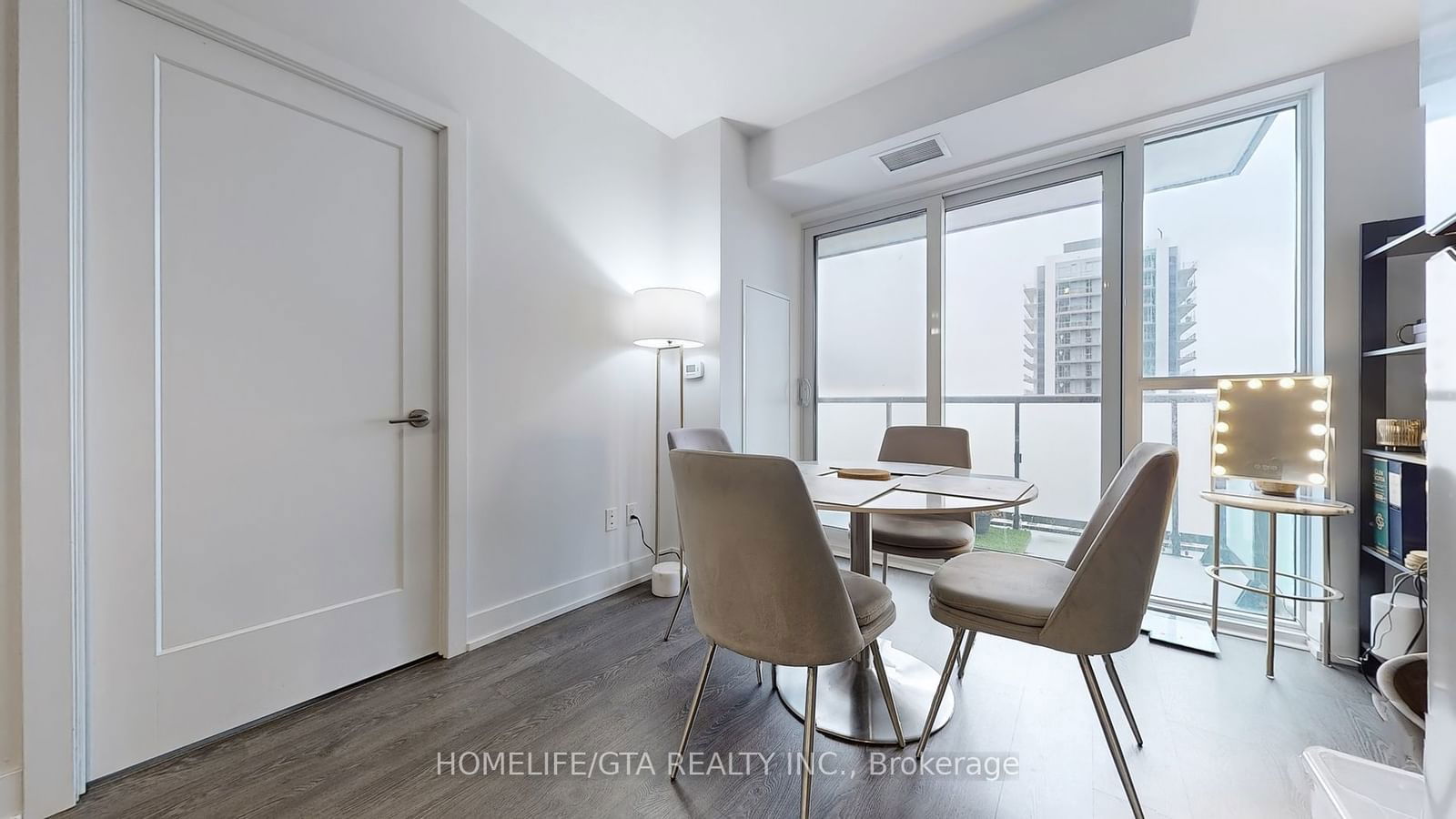 2550 Simcoe St N, unit 1109 for sale