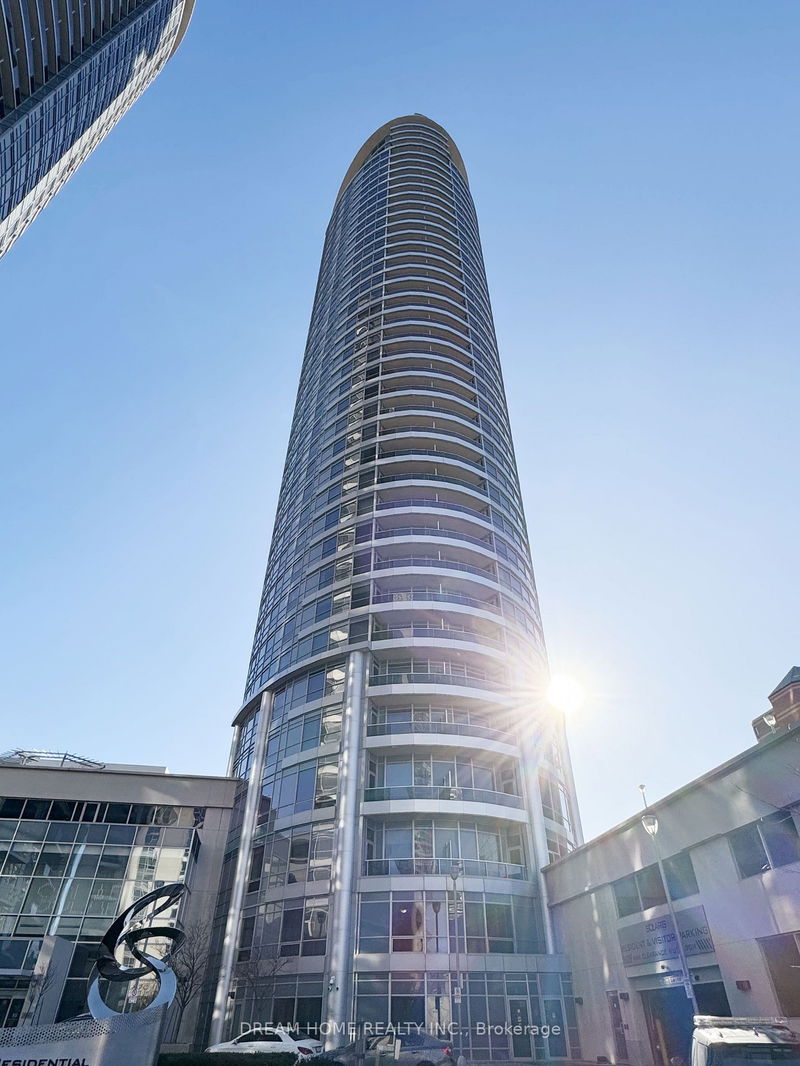 125 Village Green Sq, unit 2408 for sale