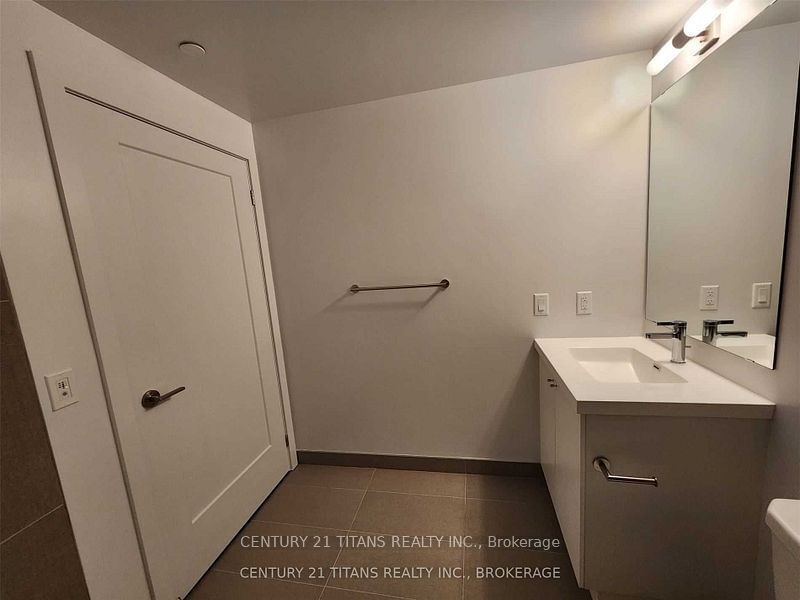 2550 Simcoe St E, unit 2512 for rent