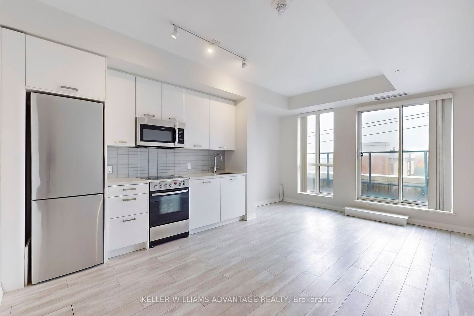 1630 Queen St E, unit 406 for rent